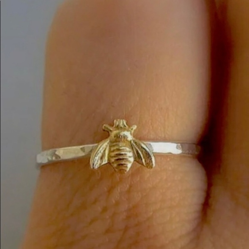 Dainty Gold Bumble Bee Ring size 7 tiny cute 14k stamped Brand new hammered